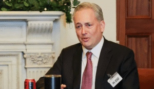 Líder de Criptomoedas dos EUA Sugere Possibilidade de Mais Compras de Bitcoin pelo País