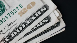 Previsão do Dólar Hoje: Especialistas Indicam se Será R$ 6 ou R$ 5 e Como se Preparar