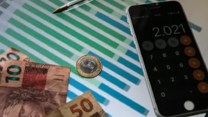 Mercado Eleva Previsão do PIB para 2,14%: Análise do Focus para 2025