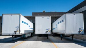 FIIs de Logística Mantêm Estabilidade Apesar de Juros Altos e Baixa Vacância