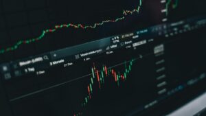 Recorde do Ibovespa B3 devido à maior entrada de estrangeiros desde 2023, segundo JPMorgan