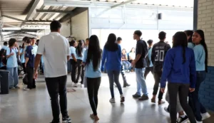 Beneficiários nascidos em janeiro e fevereiro recebem parcela do Pé-de-Meia hoje