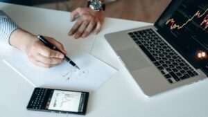 Como Investir Mensalmente para Acumular R$ 1 Milhão em 10 ou 20 Anos