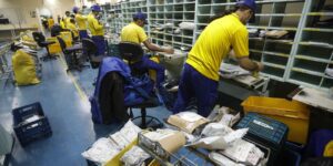 Empregados dos Correios Solicitam Diálogo Sobre Redução de Despesas