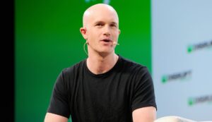 CEO da Coinbase Prevê que Bitcoin Pode Atingir US$ 1 Milhão Baseado no Progresso Atual