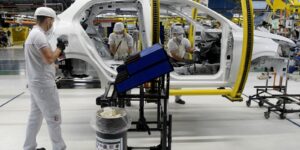 Indústria registra crescimento de 0,6% em 2025 impactada por juros altos